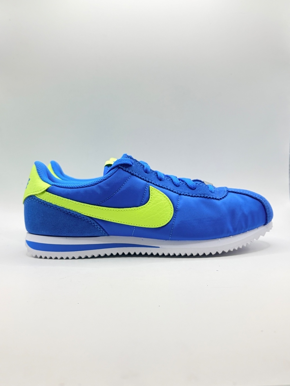 Nike Classic Cortez Nylon Photo Blue Light Lemon Twist Size 6.5Y/8 Womens